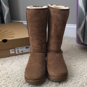 WORN ONCE Tall Chestnut UGGs (Perfect Condition!)
